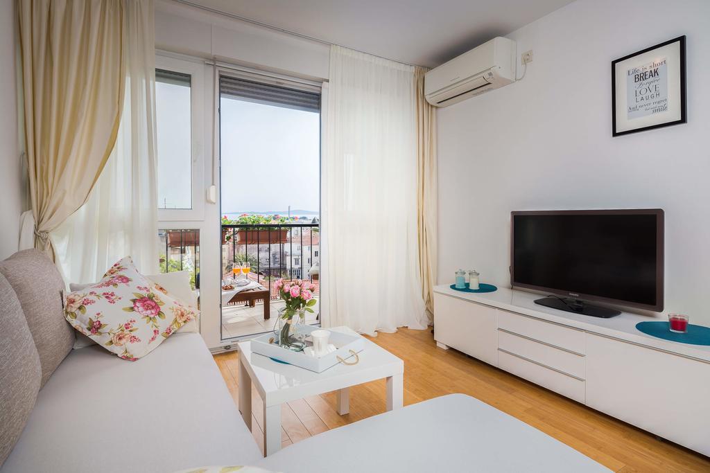 Art Of Split Apartment Exterior photo